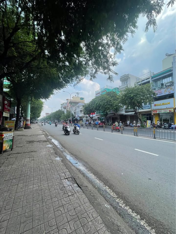 Mặt tiền kinh doanh Minh Phụng Quận 11 67m² giá 18 tỷ - Đầu tư sinh lời ngay!