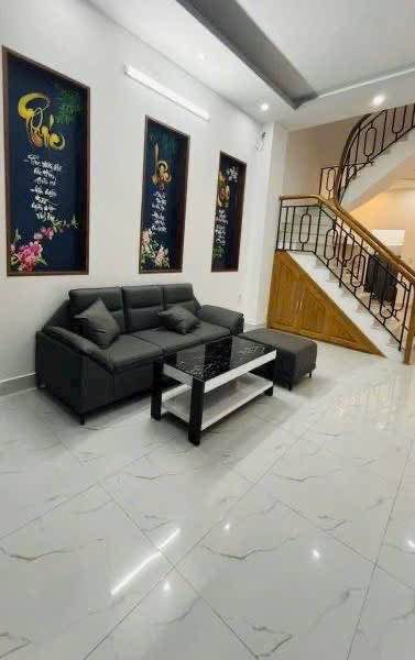 Nhà 1 trệt 1 lầu tại Vũng Tàu, 43m² giá 4.85 tỷ - Gần bến xe và tháp Tam Thắng!