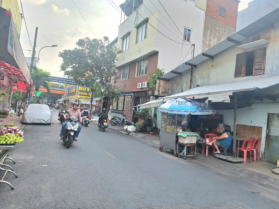 Nhà mặt tiền Khu Họ Lê, Nguyễn Sơn, Tân Phú 73m² giá 6.99 tỷ - Đầu tư sinh lời ngay!