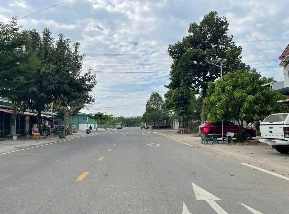 Đất Mặt Tiền Nhựa Đường 91 Phú Tân 100m² giá 2.3 tỷ - Sổ hồng chính chủ!