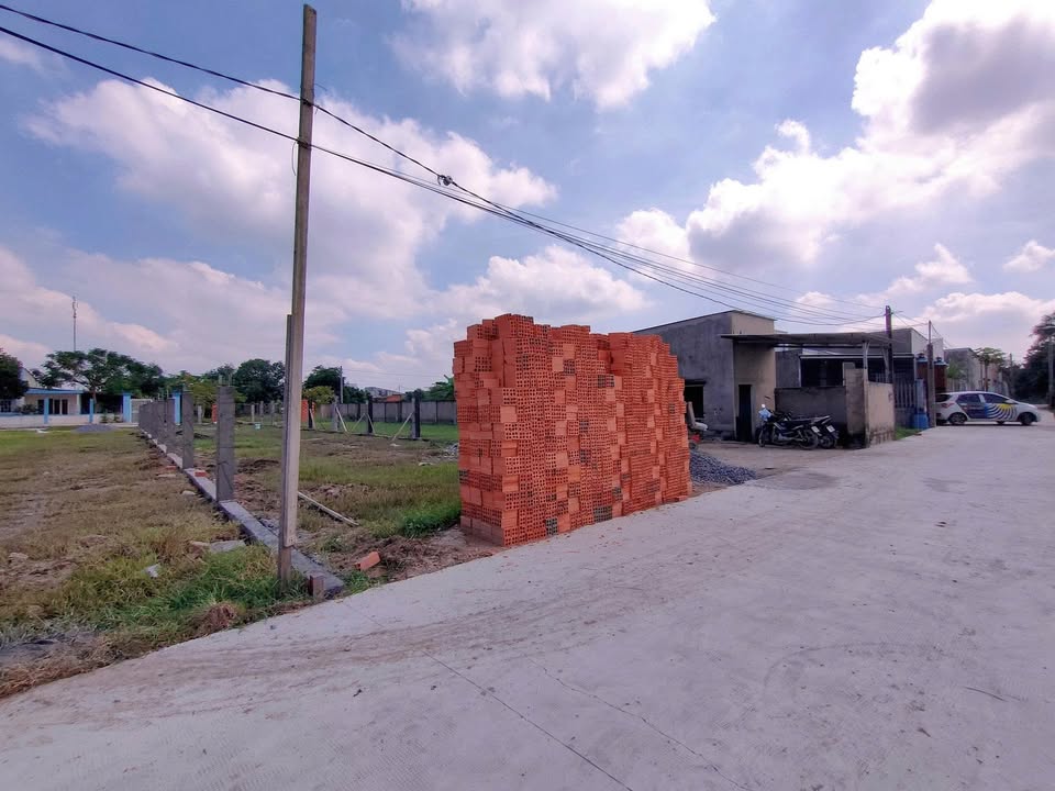 Đất nền 212m² tại ngã 3 Mỹ Hạnh, Đức Hòa - Giá 1.4 tỷ - Đầu tư sinh lời ngay!