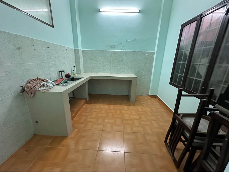 Nhà nguyên căn cho thuê tại Xô Viết Nghệ Tĩnh, Quận Bình Thạnh, giá chỉ 4 triệu/tháng - Không thể bỏ lỡ!