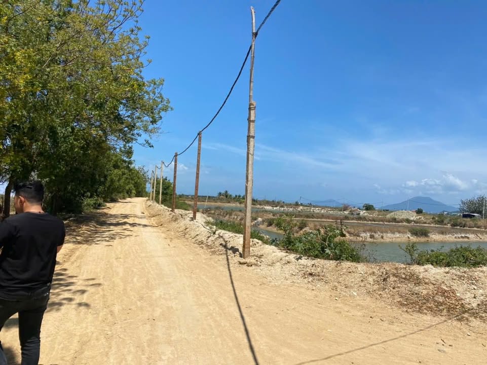 Đất thổ cư 240m² gần KCN Dốc Đá Trắng - Giá chỉ 1,x tỷ