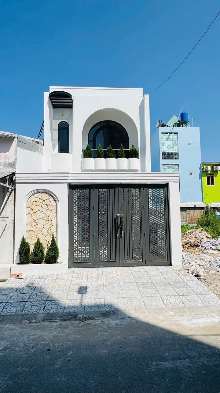 Nhà mặt tiền Phùng Khắc Khoan, 100m² giá 3.88 tỷ - Vị trí trung tâm, tiện ích đầy đủ!