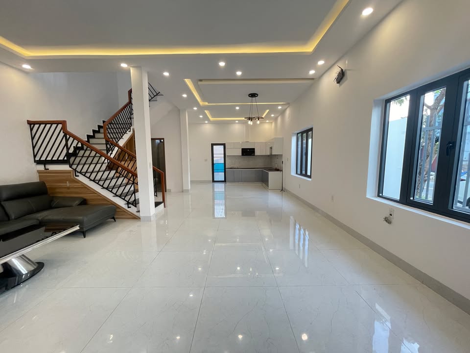 Nhà nguyên căn cho thuê Hói Kiểng 6, Quận Ngũ Hành Sơn, 196m² - Đầy đủ tiện nghi, mới xây!