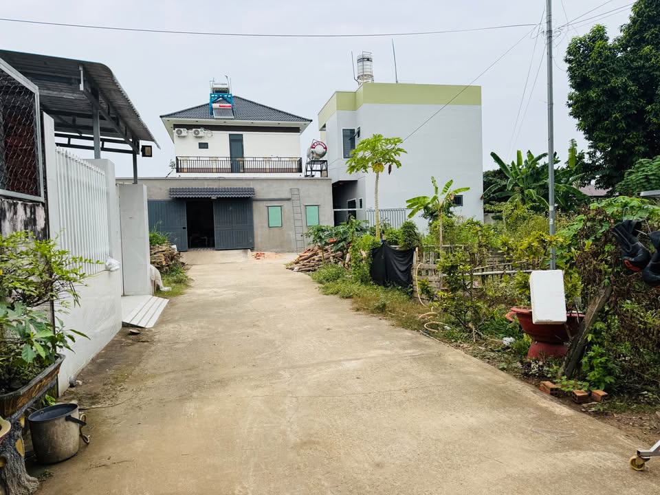 Đất nền 136m² Đường số 6 Hoà Long - Giá chỉ 1.59 tỷ - Khu dân cư đông đúc, thuận tiện làm việc!