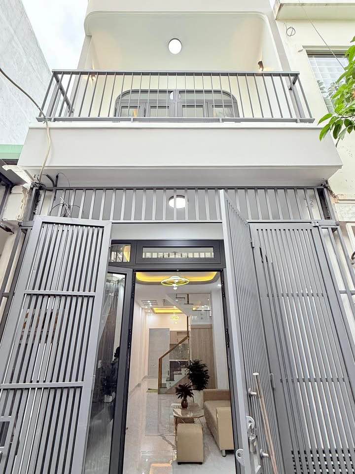 Nhà đẹp 1 trệt 1 lầu đường Nguyễn An Ninh, 42m² giá 3.9 tỷ - Sẵn sàng vào ở ngay!