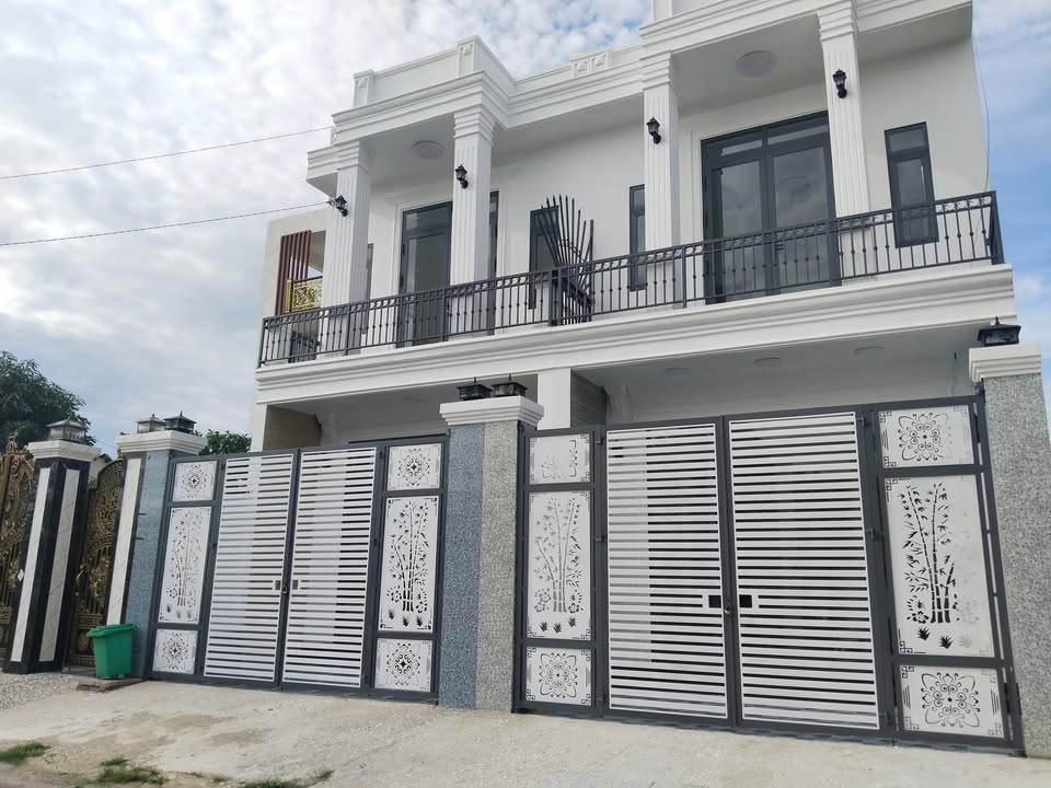 Nhà lầu đường nhựa hẻm 48 Nguyễn Văn Linh, 75m² giá 1.55 tỷ - Sẵn sàng vào ở ngay!