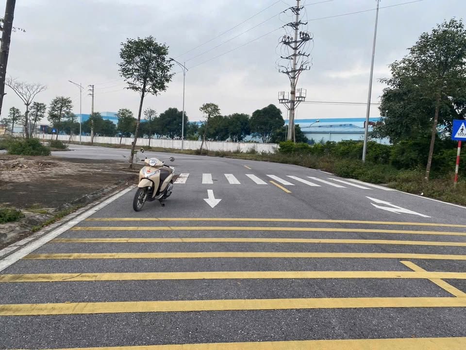 Đất nền khu dân cư thương mại Nhân Chính, 100m² giá 1.7 tỷ - Cơ hội đầu tư hiếm có!