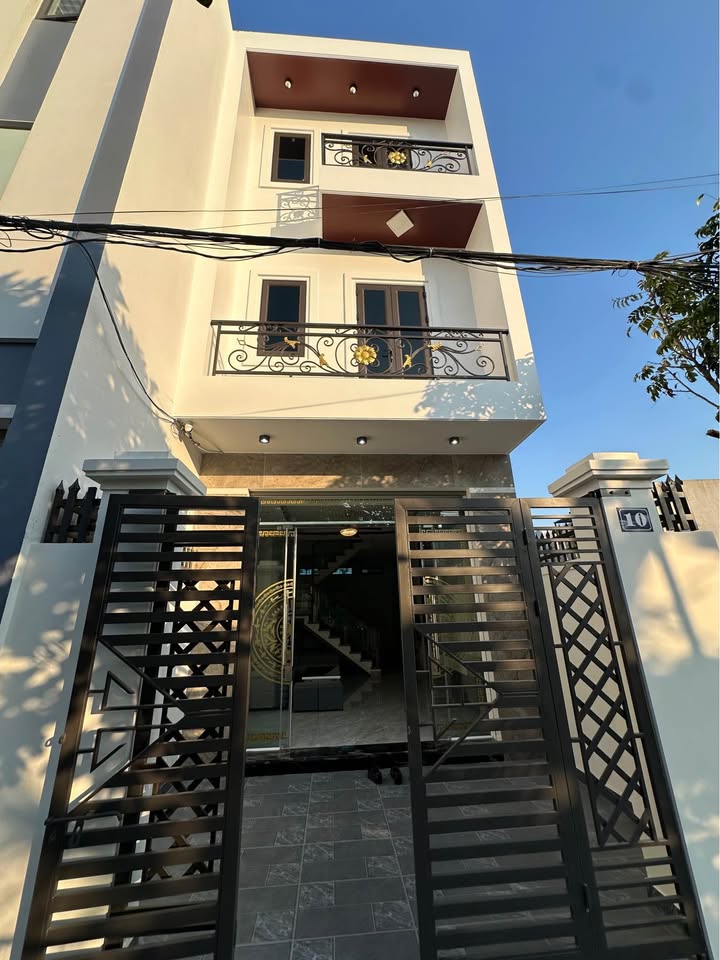 Nhà 3 tầng Kiều Trung, Hồng Thái 52m² giá 2.5 tỷ - Thiết kế hiện đại, ô tô vào tận cửa!