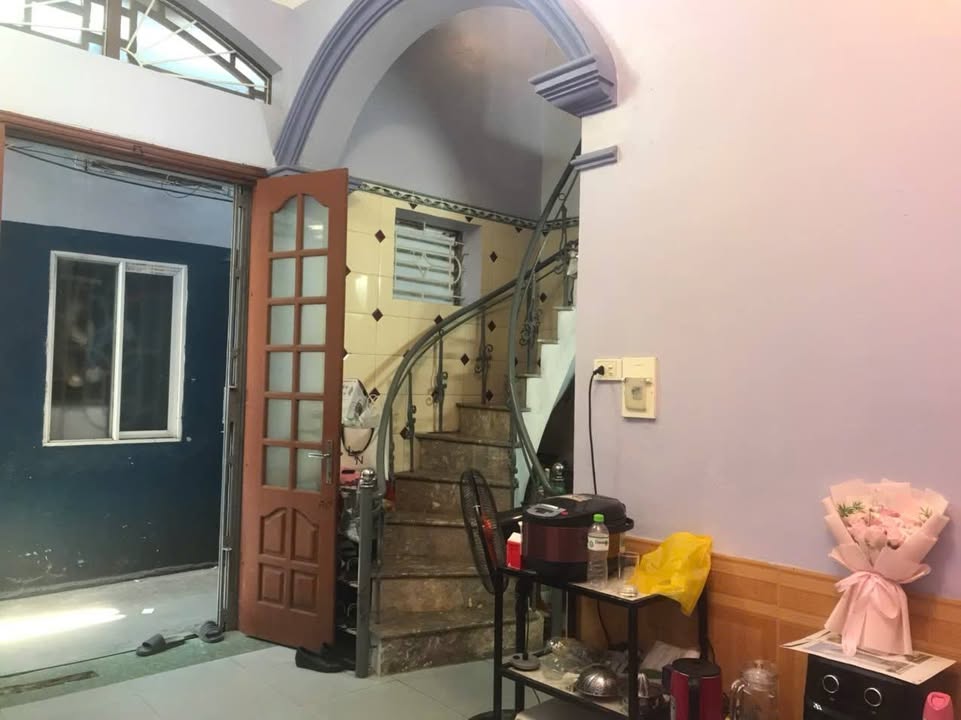 Nhà 3 tầng Đặng Kim Nở, 30m² giá chỉ 2.15 tỷ - Vị trí thuận lợi, chính chủ bán gấp!