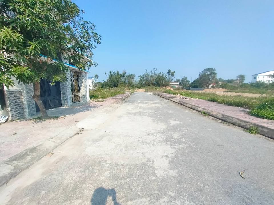 Đất Tái Định Cư Nghi Hương 180m² giá 4.x tỷ - Hướng Nam mát mẻ