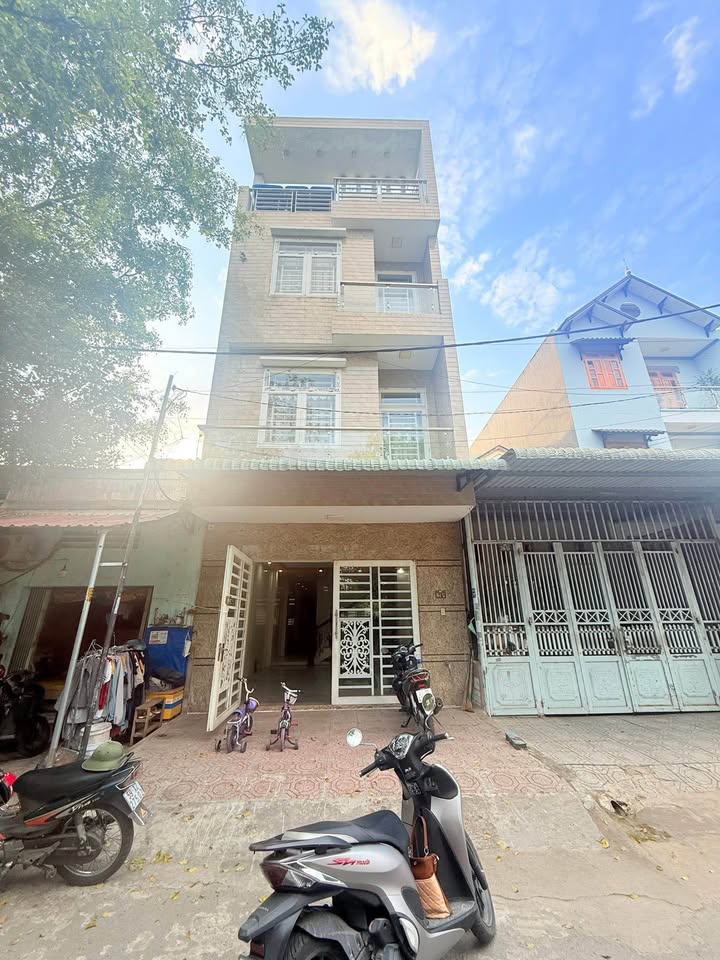 Nhà cho thuê 1 trệt 3 lầu khu dân cư Trường Sơn - Giá 12 triệu/tháng, tiện nghi đầy đủ!