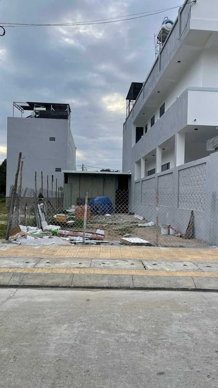 Lô đất TĐC Phước Mỹ 135m² giá 2.2 tỷ - Đối diện công viên xanh mát!