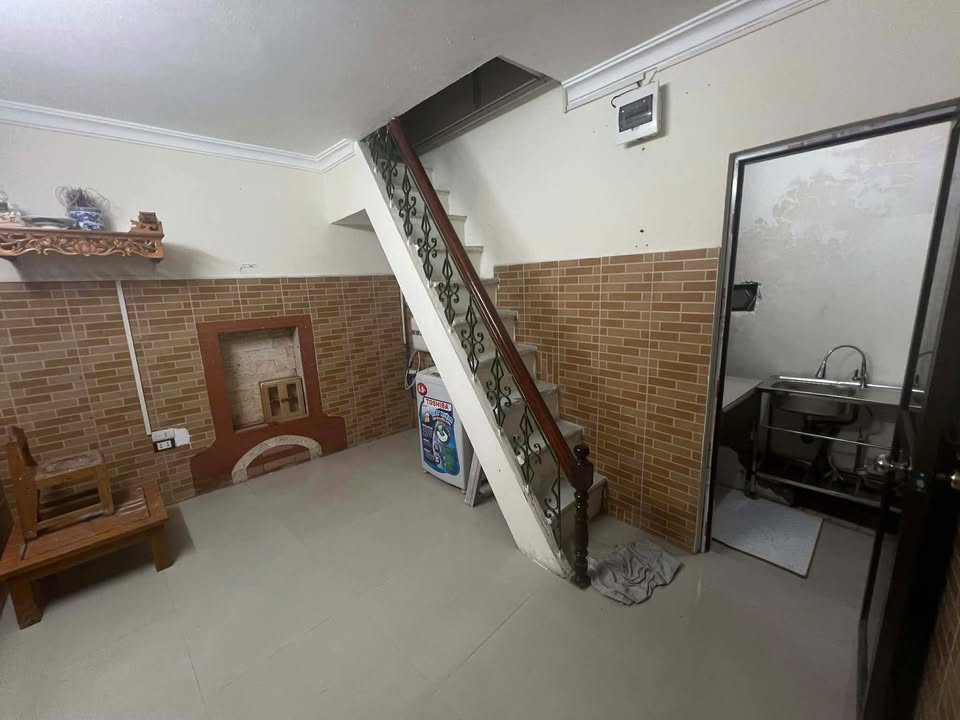 Nhà 3 tầng tại Hoàng Mai, Hà Nội 18.6m² giá 2 tỷ - Chính chủ bán gấp!