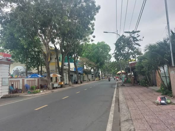 Nhà hẻm ô tô Mậu Thân, P3 cũ, TP Vĩnh Long 120m² giá 1.93 tỷ - Sẵn sàng vào ở ngay!