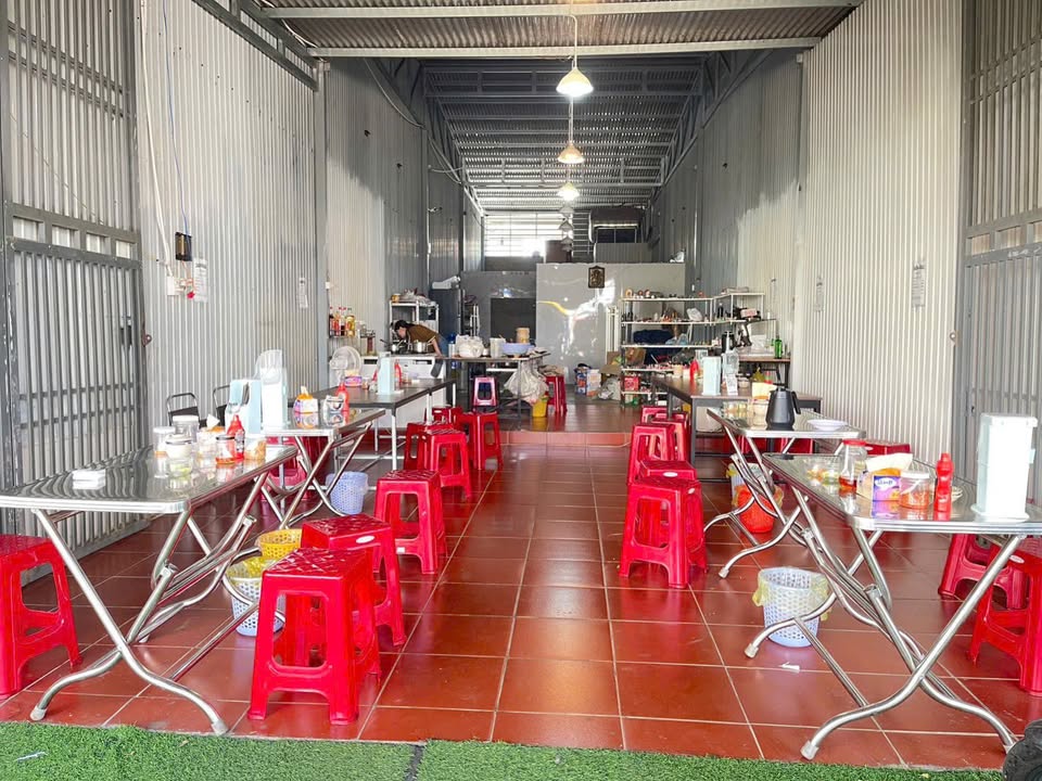 Cho thuê mặt tiền Hồ Tùng Mậu, Bảo Lộc 100m² - Kinh doanh tự do, giá chỉ 4 triệu/tháng!