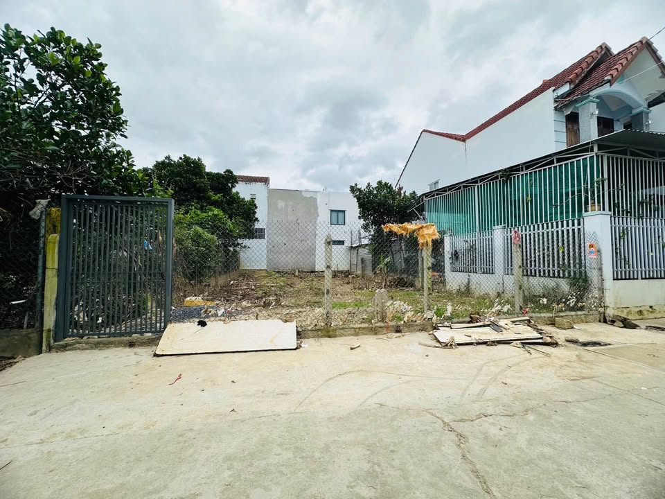 Đất nền đường Gò Chùa, Nha Trang 100m² giá 2.85 tỷ - Vị trí đắc địa, sổ hồng chính chủ!