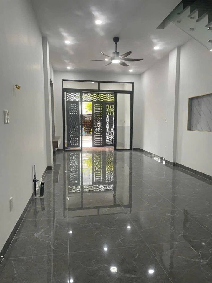 Nhà 1 Trệt 2 Lầu Khu Dân Cư Hòn Xện Nha Trang 68m² giá 6.7 tỷ - Kinh doanh thuận lợi!