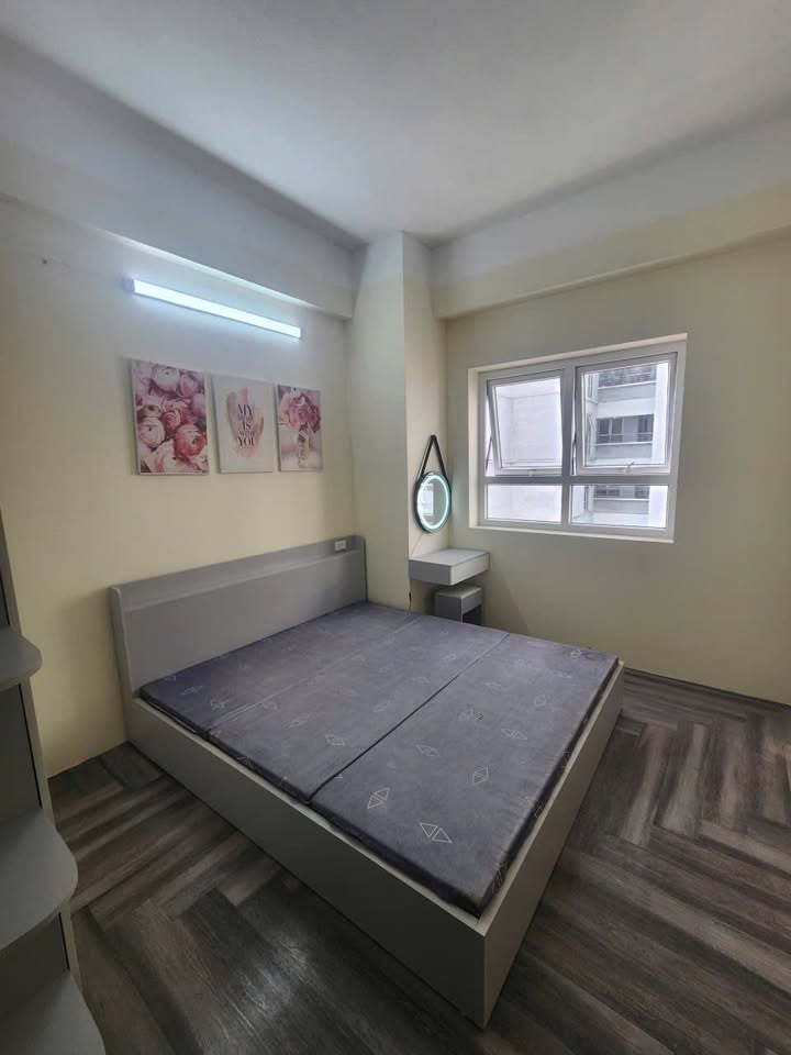 Căn hộ chung cư 30T1 Nam Trung Yên 60m² giá 13.5 triệu - Sẵn sàng vào ở ngay!