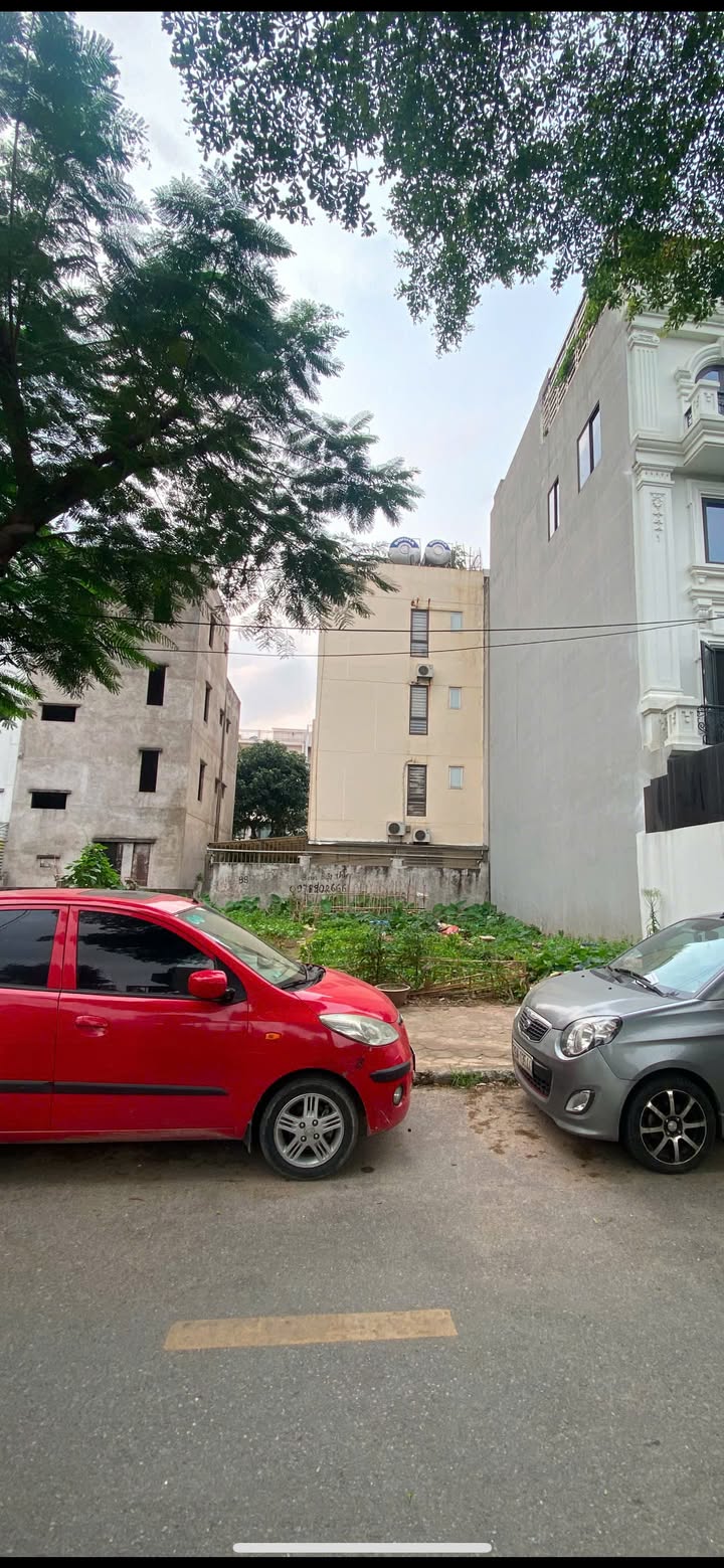 Đất nền Trường Đại học Lao động - Xã hội 100m² giá 1.735 tỷ - Cơ hội đầu tư hấp dẫn!