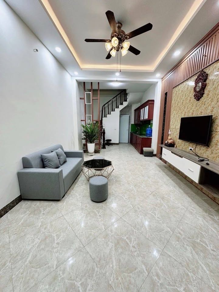 Nhà đẹp tại Nguyễn Khoái, Hoàng Mai 32m² giá 7.3 tỷ - Sẵn sàng vào ở!