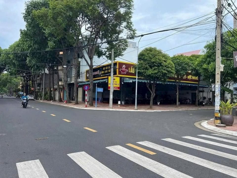 Cho thuê mặt bằng đẹp góc 2 mặt tiền đường Ngô Đức Kế, Vũng Tàu 245m² - Kinh doanh đa ngành nghề!