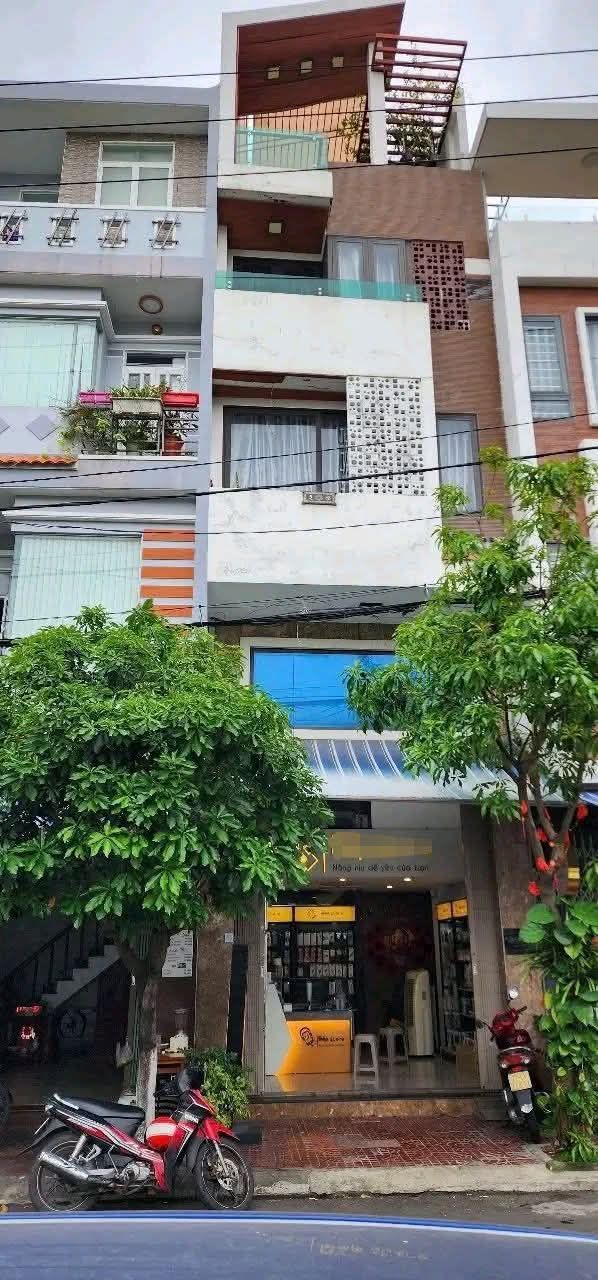 Nhà mặt tiền trung tâm TP. Quy Nhơn 104m² giá 4.2 tỷ - Thích hợp kinh doanh