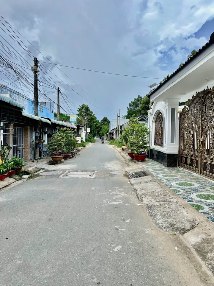 Nhà phố Hẻm Lê Văn Vĩnh, Trà Vinh 184m² giá 1,1 tỷ - Dòng tiền cho thuê ổn định!