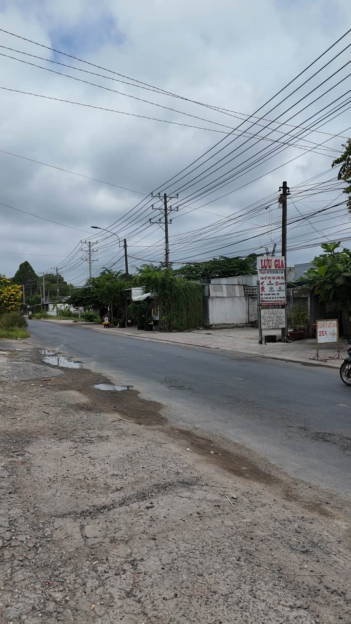 Khách sạn mặt tiền Lê Văn Tám, Trà Vinh 927m² - Dòng tiền ổn định ngay lập tức!