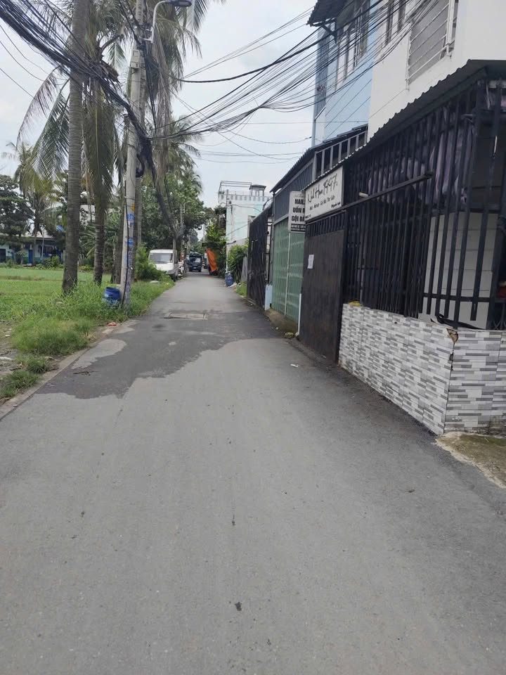 Nhà cấp 4 Phường Bình Chiểu 68m² giá thỏa thuận - Móng kiên cố, còn mới!