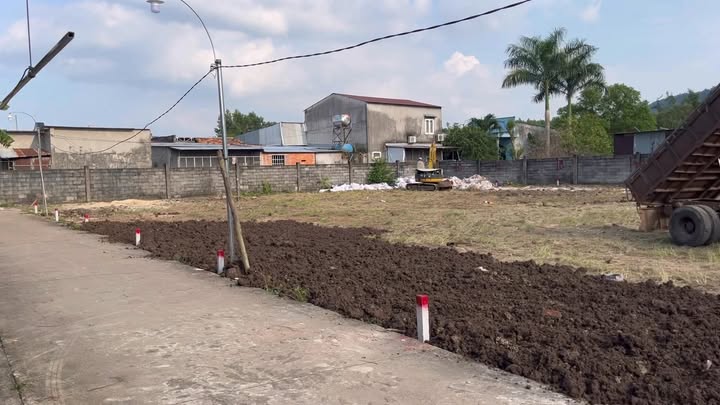 Đất thổ cư 1610m² tại Xuân Phú, giá chỉ 1xx/m ngang - Cơ hội đầu tư tuyệt vời!