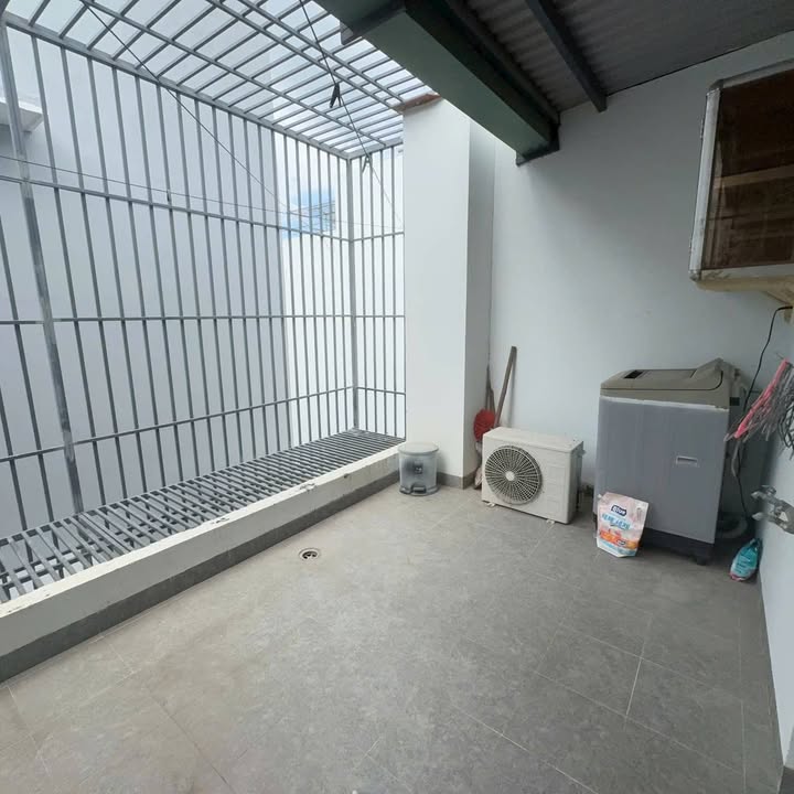 Nhà cho thuê Hà Quang 2, Phước Hải, Nha Trang 300m² - Không gian sống và làm việc tiện lợi!