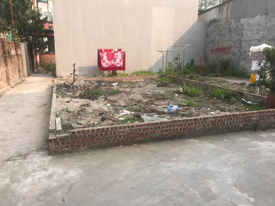 Đất Việt Hưng Long Biên 40m² giá 8 tỷ - Lô góc ô tô thông thoáng!