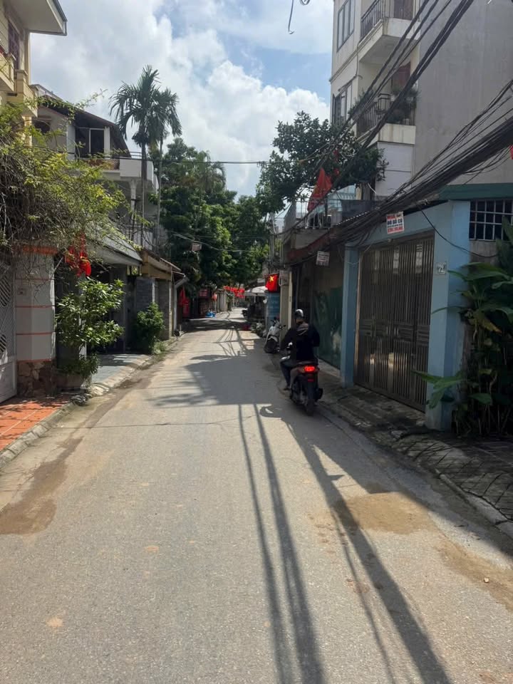 Đất mặt ngõ 264 Ngọc Thụy, Long Biên 100m² giá 19 tỷ - Ô tô tránh nhau, kinh doanh thuận lợi!