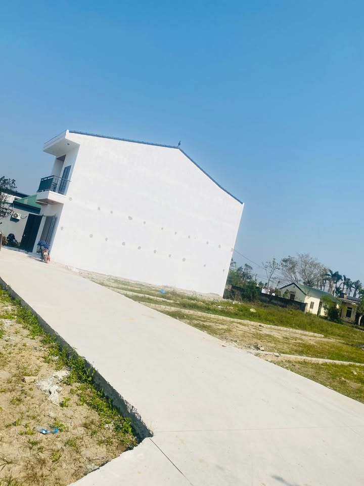 Đất nền xóm Hồng Liên, Nghi Liên 70m² giá chỉ 1 tỷ - Vị trí thuận lợi cho gia đình trẻ!