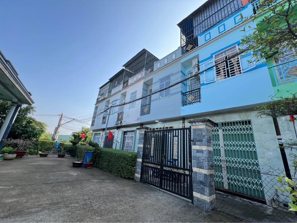 Nhà 2 lầu KDC Tập Đoàn 4, Long An 36m² giá 1.47 tỷ - Chính chủ thương lượng!