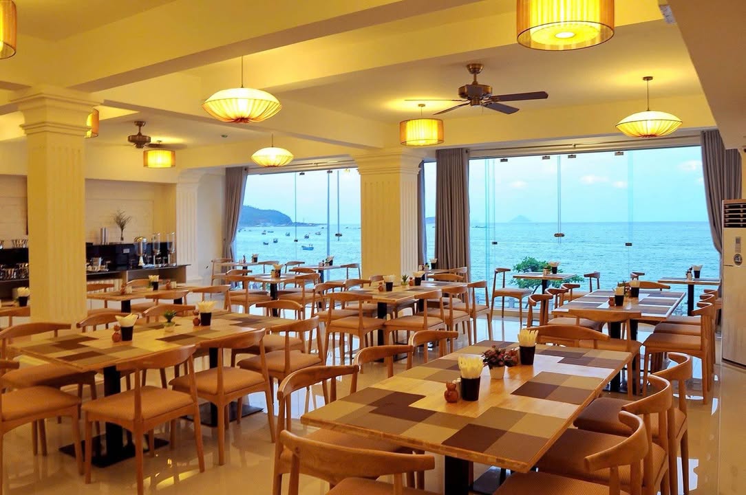 Khách sạn 3* mặt tiền biển Phạm Văn Đồng, Nha Trang - Thiết kế sang trọng, giá 95 tỷ