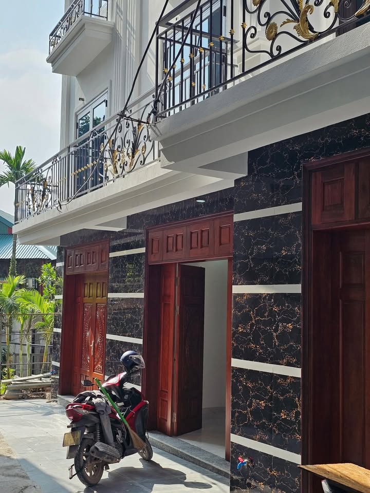 Nhà 4 tầng Chương Mỹ 40.7m² giá chỉ 4 tỷ - Sẵn sàng ở ngay!