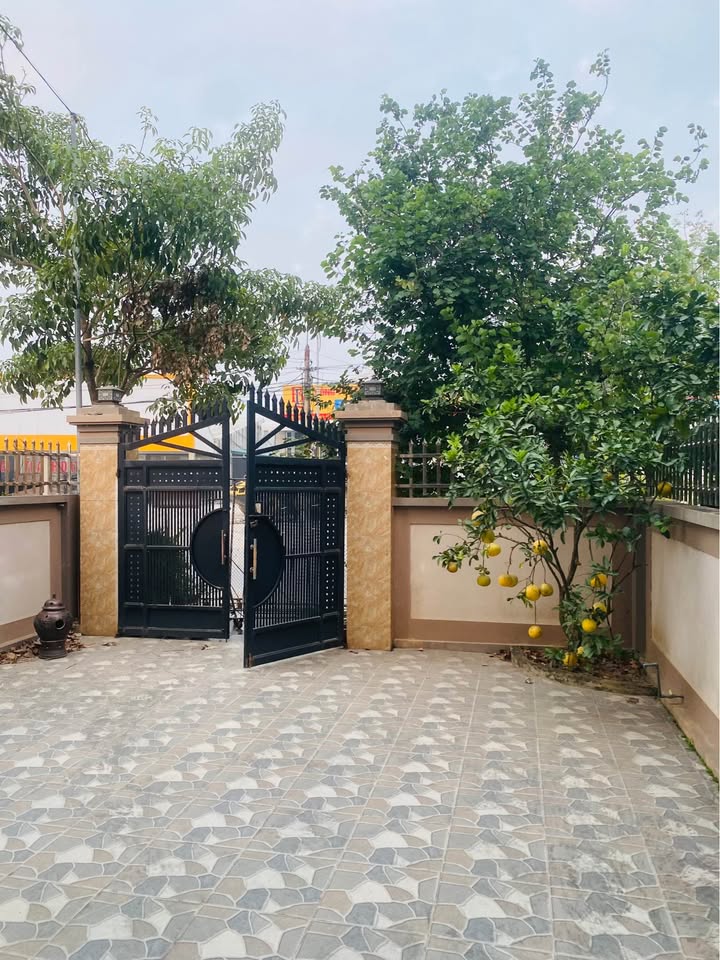 Nhà 2 tầng mái thái Thị trấn Hậu Lộc 147m² - Giá tốt cho người thiện chí!