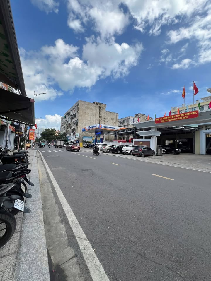 Nhà mặt tiền Ngô Gia Tự, Nha Trang 92m² giá 16 tỷ - Đầu tư sinh lời ngay!