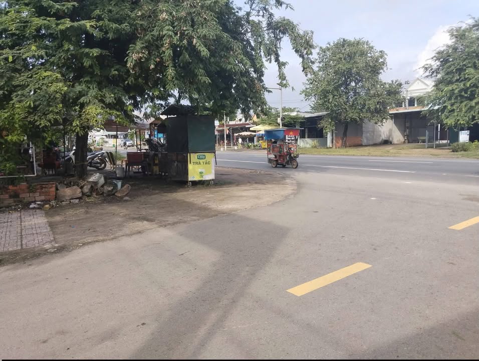 Đất nền 5600m² tại xã Hàm Tân, Lâm Đồng giá 70 tỷ - Sổ hồng mới chính chủ!