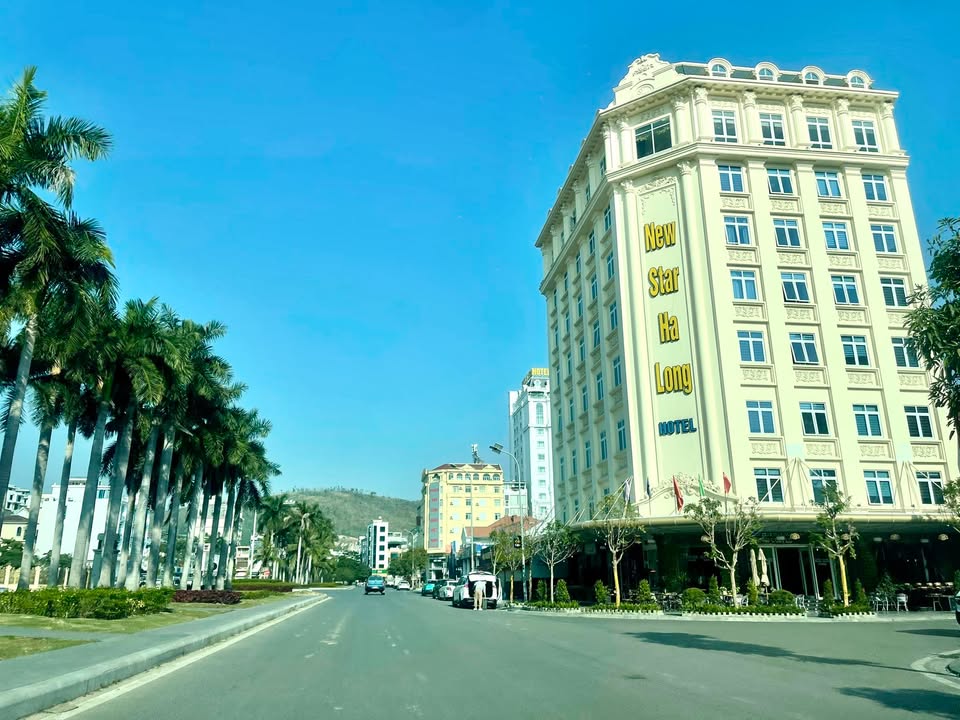 Đất nền Bãi Cháy 375m² giá 28.125 tỷ - Kinh doanh sầm uất gần Khách sạn New Star!