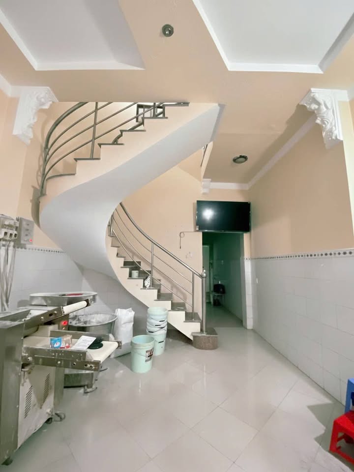 Nhà mặt tiền Võ Thị Phải, Quận 12, diện tích 132m² giá 7 tỷ - Cơ hội vàng cho nhà đầu tư!