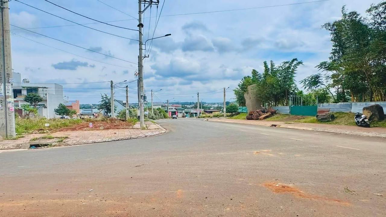 Đất nền 2 mặt tiền Nguyễn Hữu Thọ nối dài 114m² giá 11.3 tỷ - Cơ hội đầu tư sinh lời!