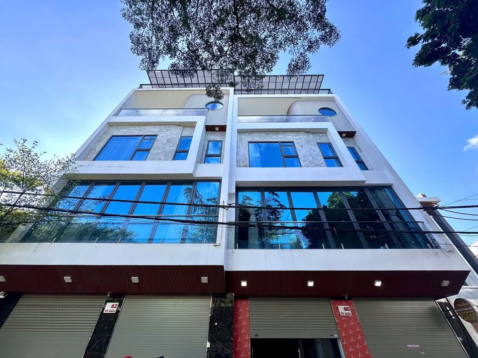 Nhà mặt tiền Tô Hiệu, Phường Tân An, 20 triệu/tháng - Thang máy thuận tiện cho kinh doanh!