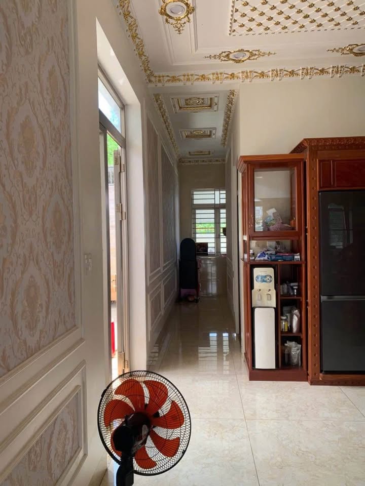 Biệt thự Tân Xuân 300m² giá 3.65 tỷ - Đầu tư lý tưởng tại trung tâm Đồng Xoài!