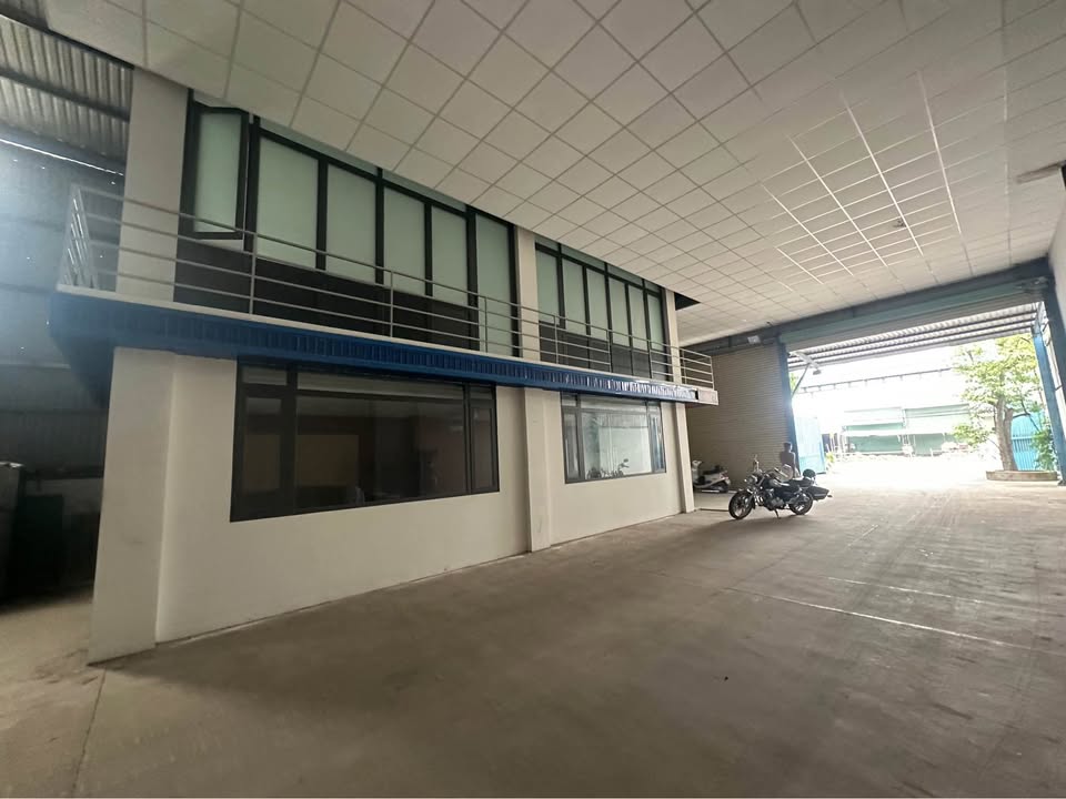 Kho xưởng cho thuê tại Long An 11000m² - Không gian rộng rãi, giá thỏa thuận!