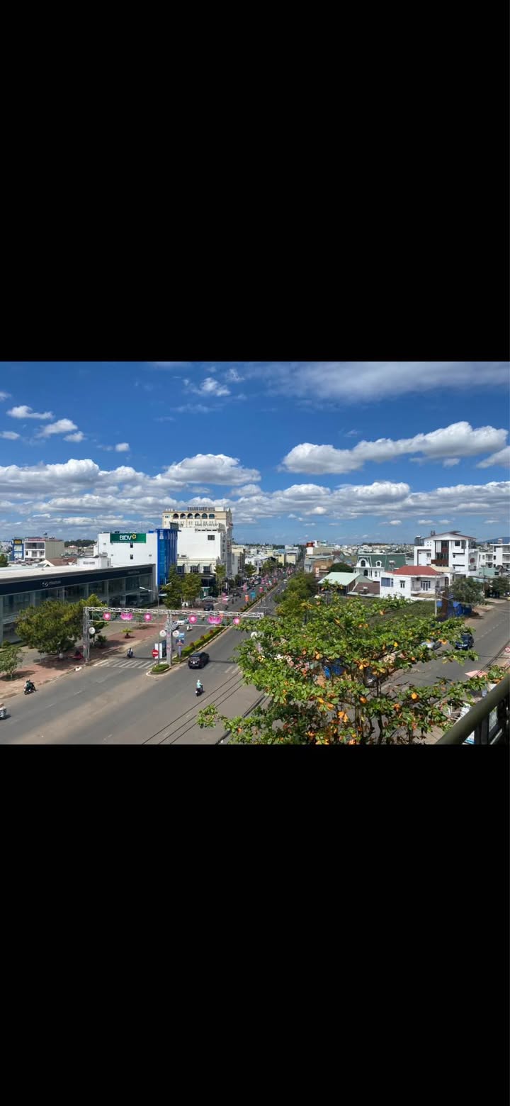 Nhà cho thuê mặt tiền Nguyễn Tất Thành, 137.5m² giá 23 triệu - Kinh doanh sầm uất!