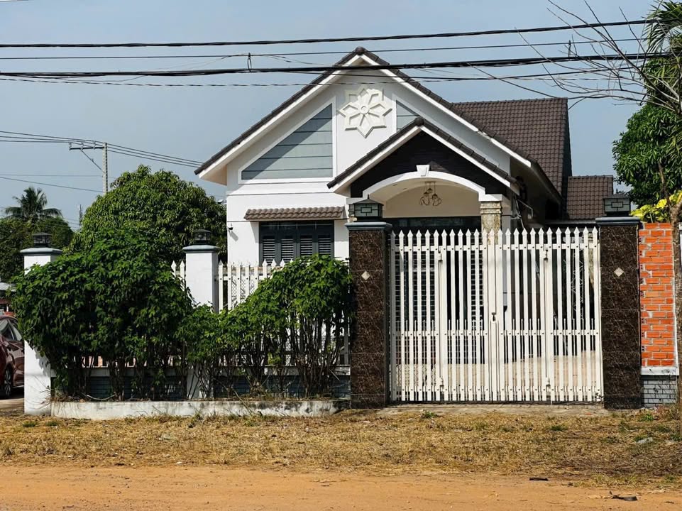 Bán nhà mặt tiền đường Nguyễn Lương Bằng 200m² giá 5 tỷ - Đầu tư sinh lời!